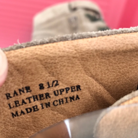 Kelsi Dagger rane tan suede boots excellent - Picture 8 of 8